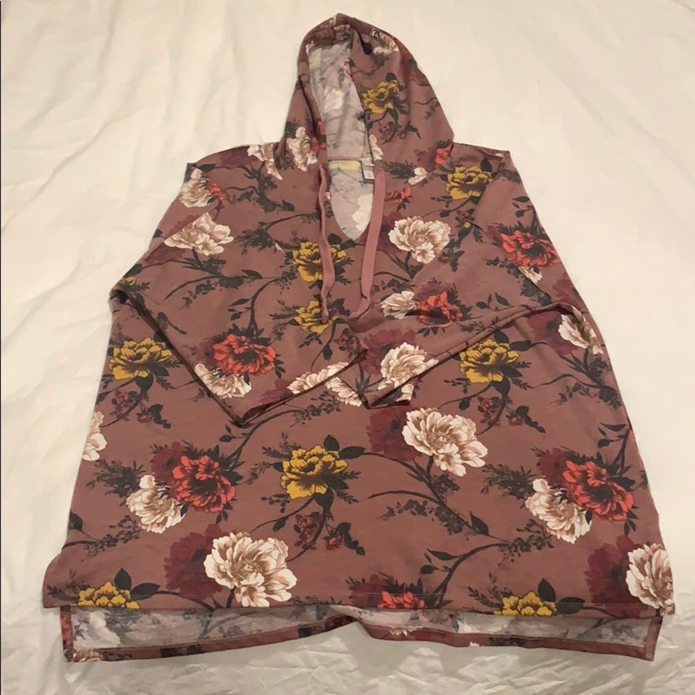 Floral hooded shirt